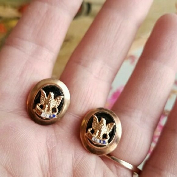 Vintage Fraternal Order of Eagles FOE earrings vintage screwback as is gold fill - Picture 3 of 7